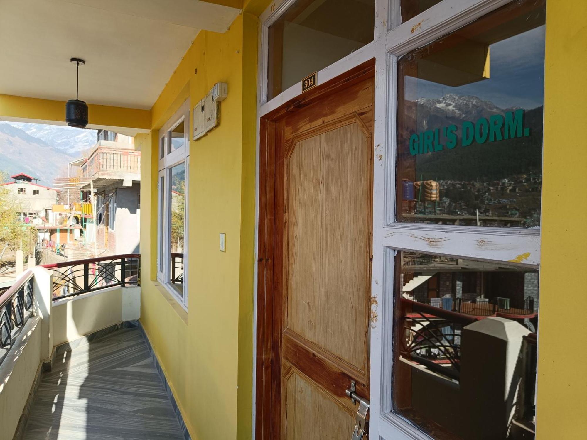 Leela Home Manali  Exterior photo