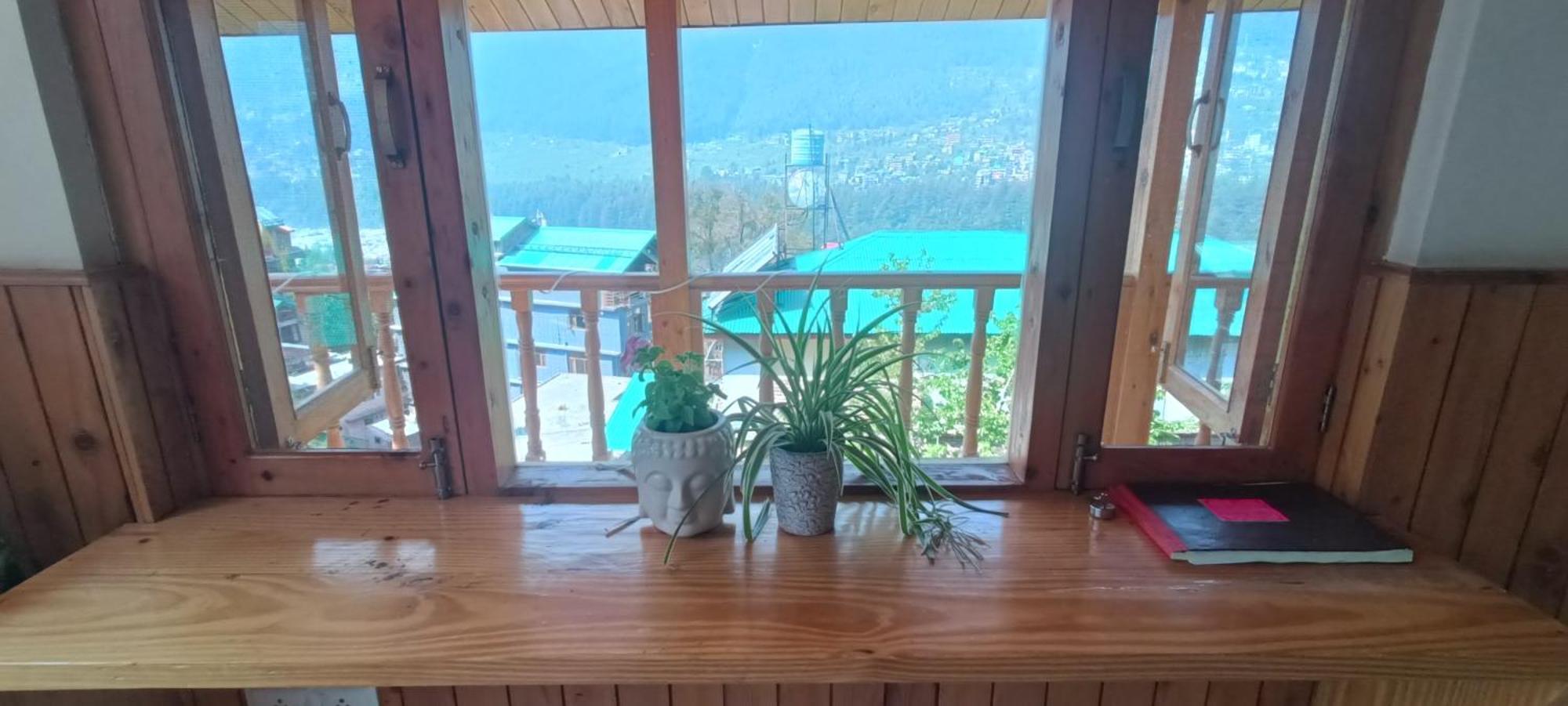 Leela Home Manali  Exterior photo